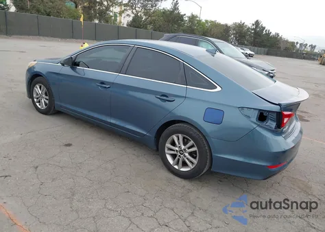 2017 Hyundai Sonata z USA, uszkodzony, nr VIN 5NPE24AF6HH572036